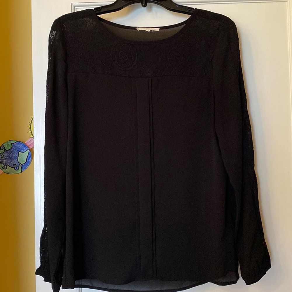 41 Hawthorn long sleeve blouse w lace detail
